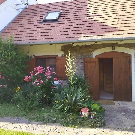Lindentree-harmony Homestay